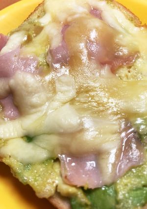 アボカドと生ハムパン-レシピのメイン写真