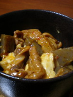 つまみにもご飯にも!もつと豆腐の炒め煮-レシピのメイン写真