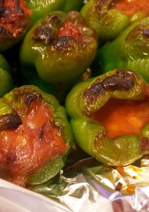 丸ごとピーマンのチーズカレー詰め♪-レシピのメイン写真
