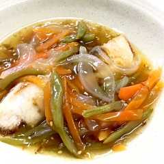 รูปของ 白身魚の野菜たっぷり甘酢あんかけ