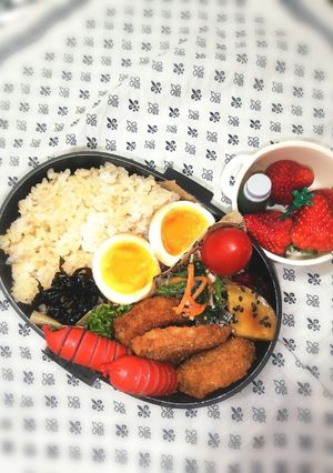高校男子弁当♡メンチ&ハムカツ-レシピのメイン写真