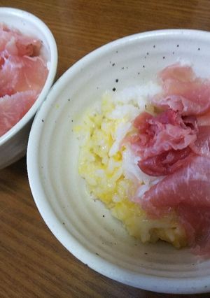 慌ただしい朝に生ハム生たまご御飯☺️♥️-レシピのメイン写真