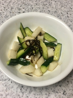 簡単!塩昆布のみで浅漬け-レシピのメイン写真