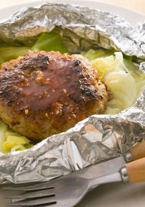 ホルモン入り炭火焼きハンバーグ-レシピのメイン写真