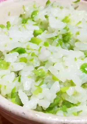 みじん切りグリンピースでうまうま豆ご飯-レシピのメイン写真
