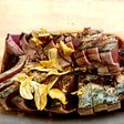 鰹のたたきのニンニク醤油漬け