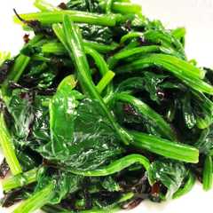 รูปของ 簡単副菜 青菜の塩昆布和え
