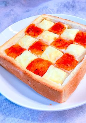 簡単！市松模様のピザトースト-レシピのメイン写真