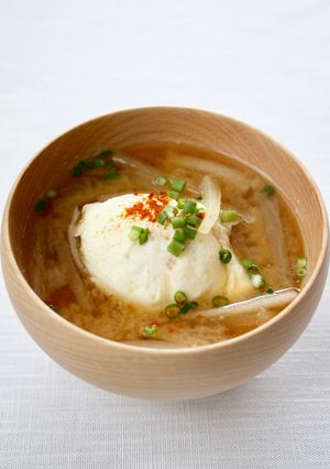 懐かしい味【大根と半熟玉子のお味噌汁】-レシピのメイン写真