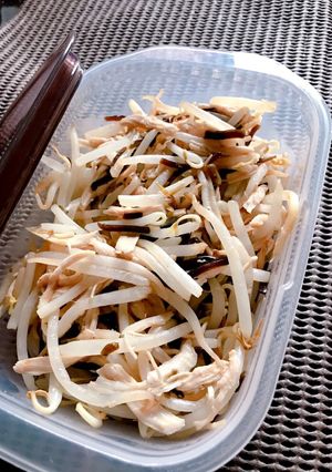 もやしと鶏ササミの塩昆布あえ-レシピのメイン写真