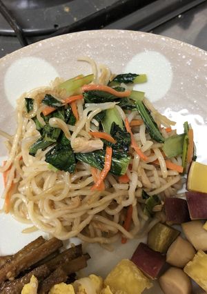 ツナと小松菜のオイスターソース焼きそば-レシピのメイン写真
