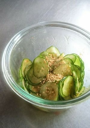 ５分で出来るスライスキュウリのキムチ和え-レシピのメイン写真