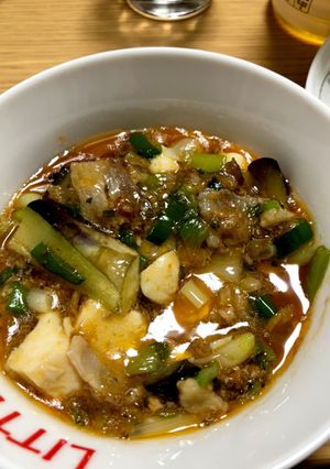 市販の麻婆豆腐にナス、豚バラネギ追加で♪-レシピのメイン写真