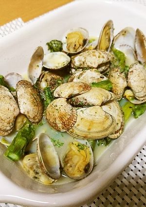 簡単♫あさりとアスパラのガーリック酒蒸し-レシピのメイン写真