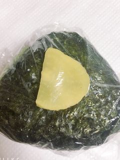 おにぎりにたくあん-レシピのメイン写真