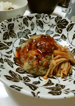 栄養アップ！ごまいっぱいハンバーグ-レシピのメイン写真