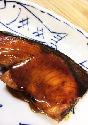 ピリッと美味しいブリの豆板醤入り照り焼き-レシピのメイン写真
