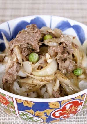 レンジで簡単!新玉ねぎと牛肉のさっと煮-レシピのメイン写真