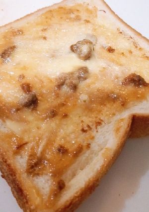 イマイチだった 塩瓶うにで!ウニトースト-レシピのメイン写真