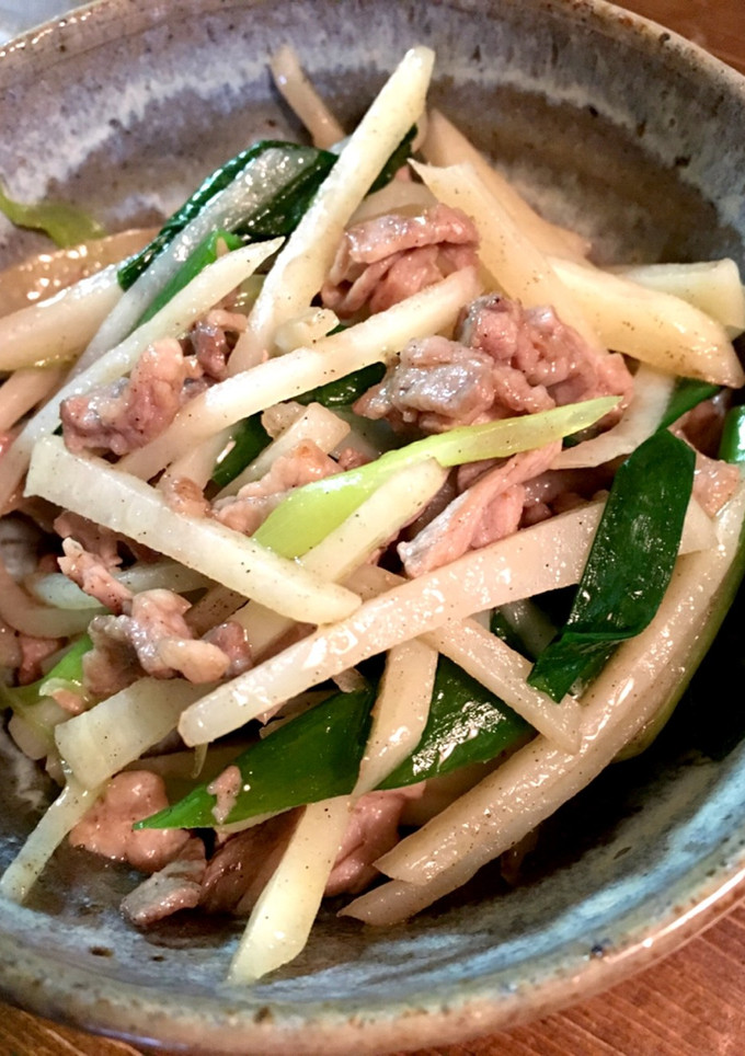 超簡単☆じゃがいもとネギと豚肉の炒め物-レシピのメイン写真