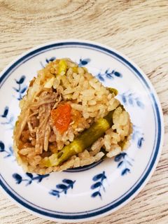 たけのこ炊き込みご飯おにぎり☆-レシピのメイン写真