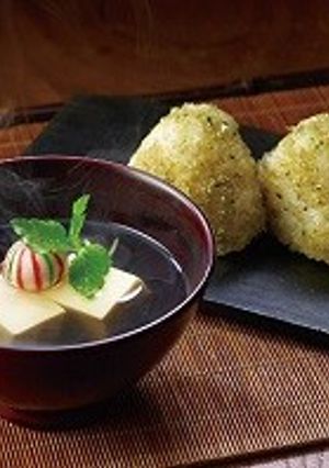お吸い物とおにぎり-レシピのメイン写真
