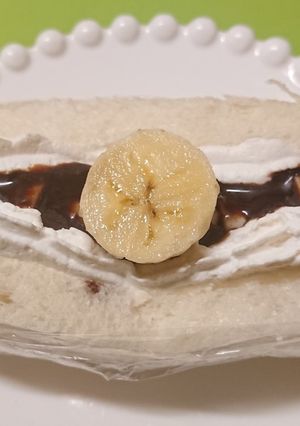 食パンでバナナロールケーキ♡カロリーオフ-レシピのメイン写真