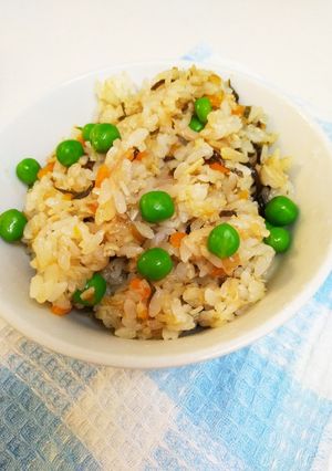 冷凍えのきと塩昆布の炊き込みご飯♪-レシピのメイン写真