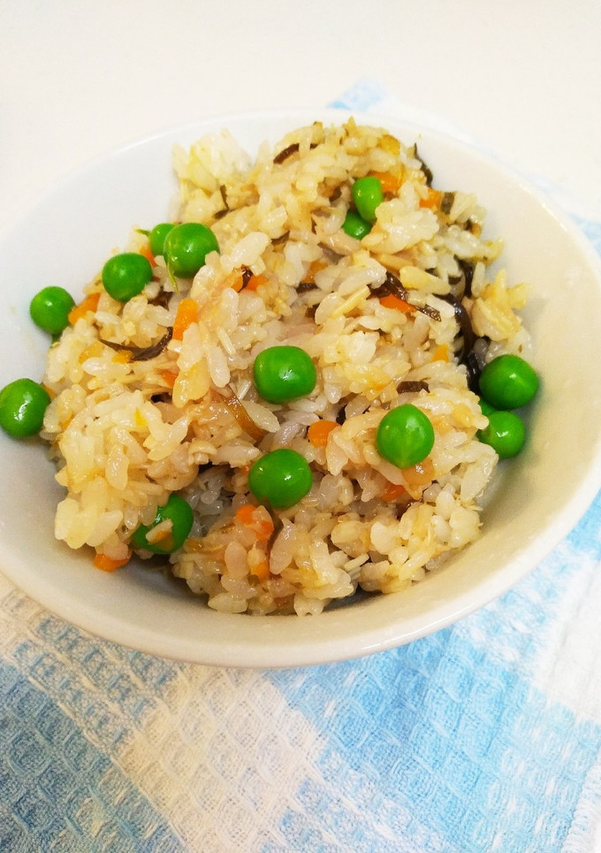 冷凍えのきと塩昆布の炊き込みご飯♪-レシピのメイン写真
