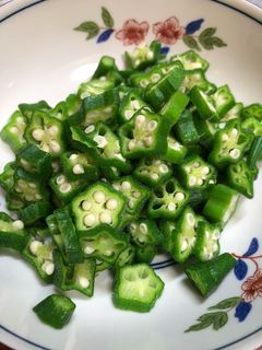 綺麗な色!オクラの茹で方-レシピのメイン写真