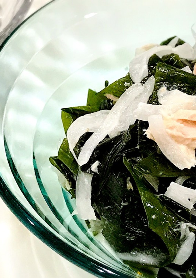 生食わかめと新玉ねぎとツナのサラダ♡旬♪-レシピのメイン写真