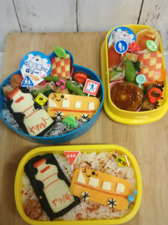 ヤクルトをキャラにしてお弁当に♪-レシピのメイン写真