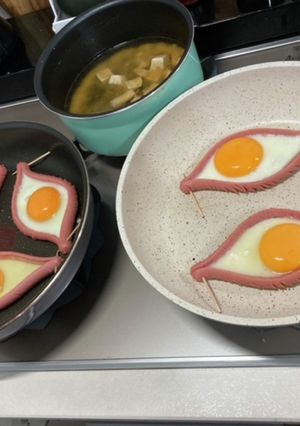 小学生にバカウケの目玉焼き-レシピのメイン写真