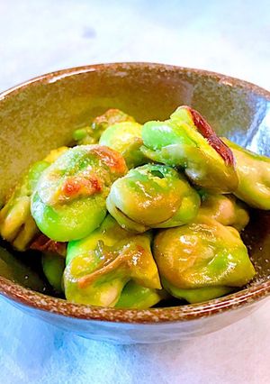 皮まで美味しい！カリッと揚げ焼きそら豆✨-レシピのメイン写真