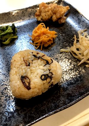 食欲が止まらない！我が家の悪魔のおにぎり-レシピのメイン写真