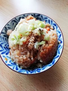 鯖の水煮缶で簡単炊き込みご飯!-レシピのメイン写真