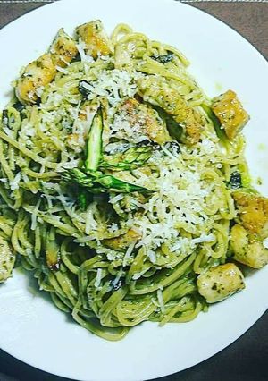 鶏胸肉とアスパラガスのジェノベーゼパスタ-レシピのメイン写真