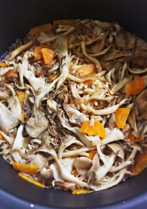 焼き塩鯖と舞茸の炊き込みご飯-レシピのメイン写真