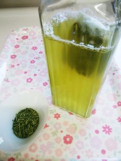とろ~り美味しい♡水だし緑茶は玉露葉で-レシピのメイン写真