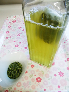 とろ~り美味しい♡水だし緑茶は玉露葉で-レシピのメイン写真