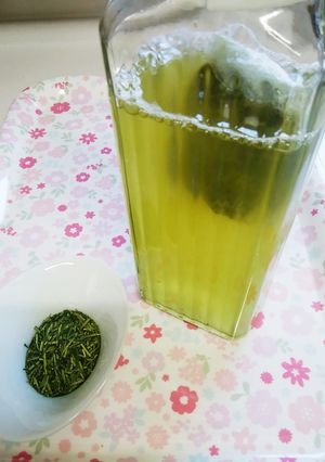 とろ～り美味しい♡水だし緑茶は玉露葉で-レシピのメイン写真