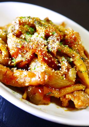 豚ロース肉しめじ玉ねぎのケチャソース炒め-レシピのメイン写真