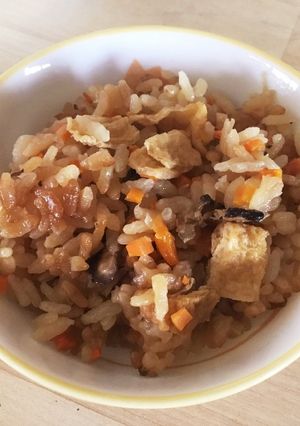 人参まるごと1本入った具沢山炊き込みご飯-レシピのメイン写真