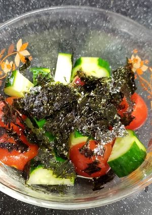 韓国のりが合う！ミニトマトと胡瓜のサラダ-レシピのメイン写真