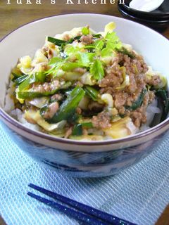 ギョウザ丼・・・。-レシピのメイン写真