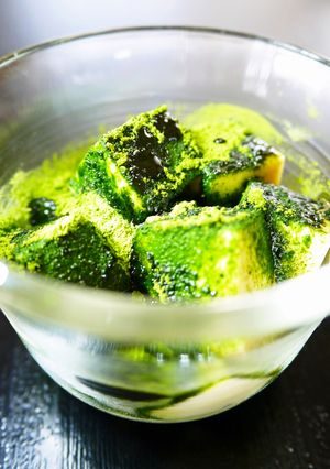 超簡単ヘルシーおやつ！黒蜜抹茶がけ豆腐-レシピのメイン写真