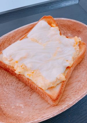 レンジで時短！鮭フレークと卵トースト-レシピのメイン写真