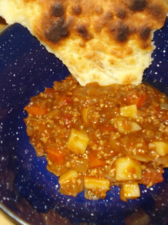 アウトドアでキーマカレー*ナンと♪-レシピのメイン写真
