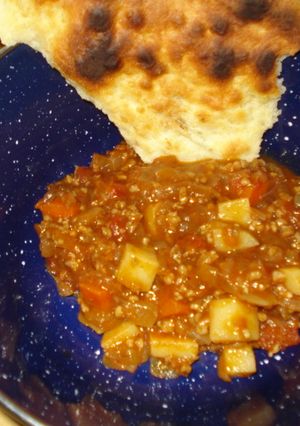 ｱｳﾄﾄﾞｱでキーマカレー＊ナンと♪-レシピのメイン写真
