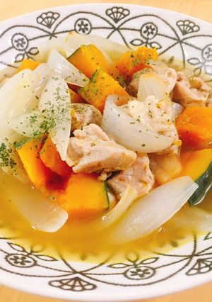 鶏もも肉とかぼちゃのスープ-レシピのメイン写真